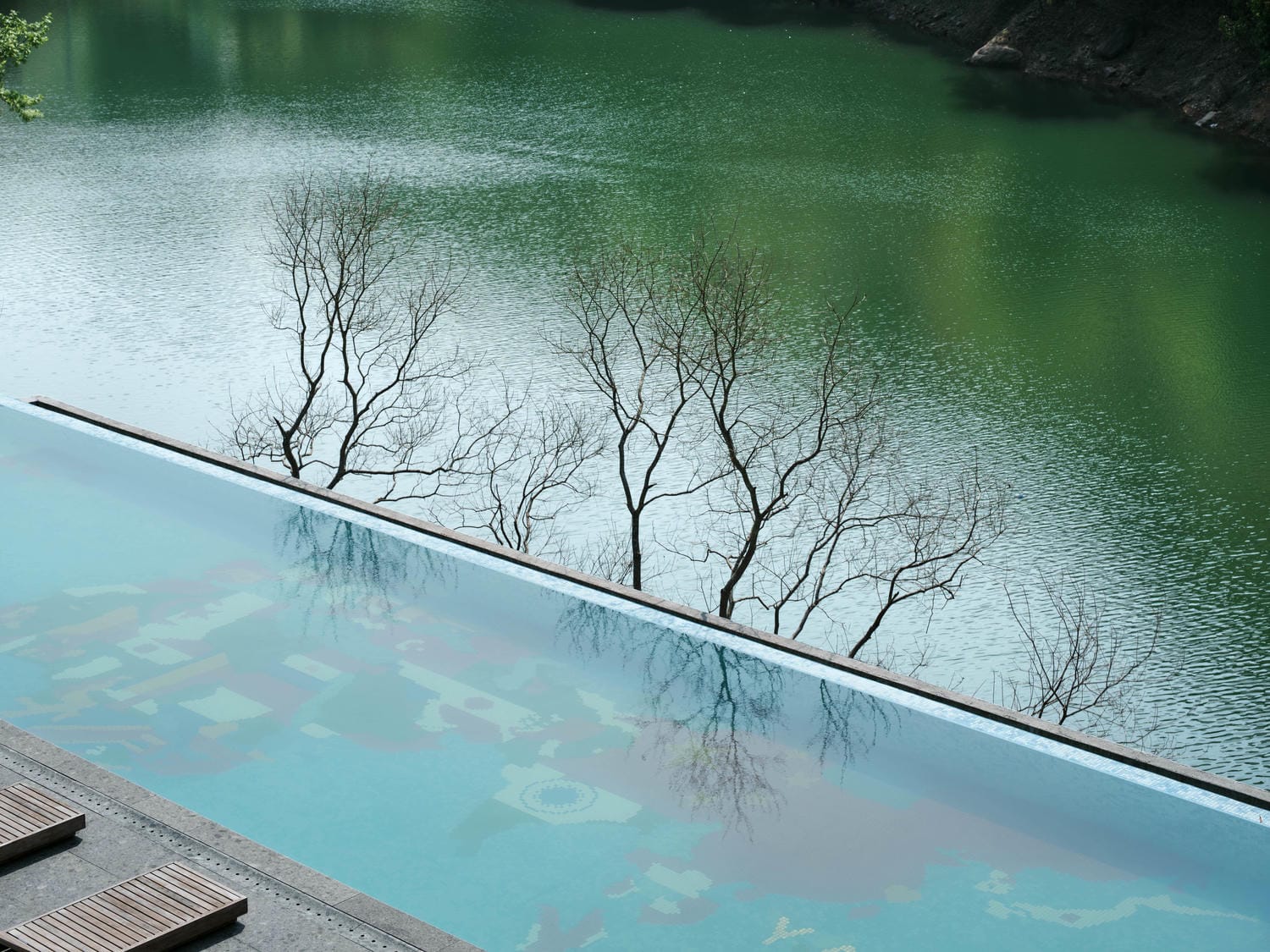 泳池俯拍 (2).jpg